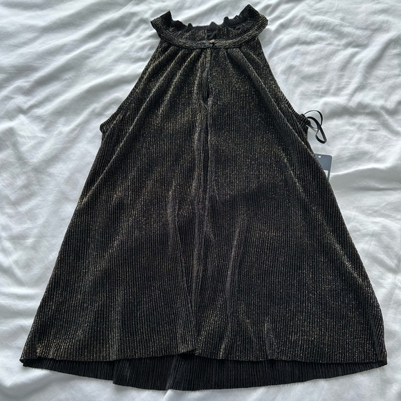 NEW Rachel Rachel Roy Black Gold Metallic Pleated Halter Neck Top - Picture 2 of 6